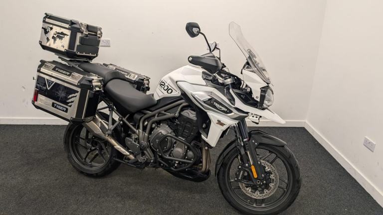 TRIUMPH TIGER 1200 XRT **   **