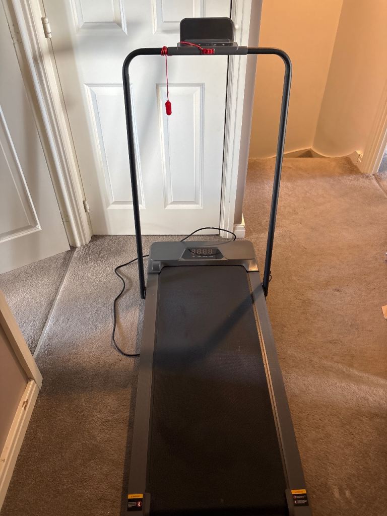 Fold down treadmill 