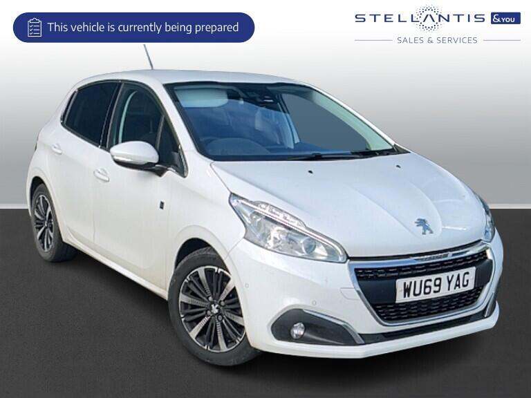 2019 Peugeot 208 1.2 PureTech Tech Edition Hatchback 5dr Petrol Manual Euro 6 (s/s) (82 ps) Hatch...
