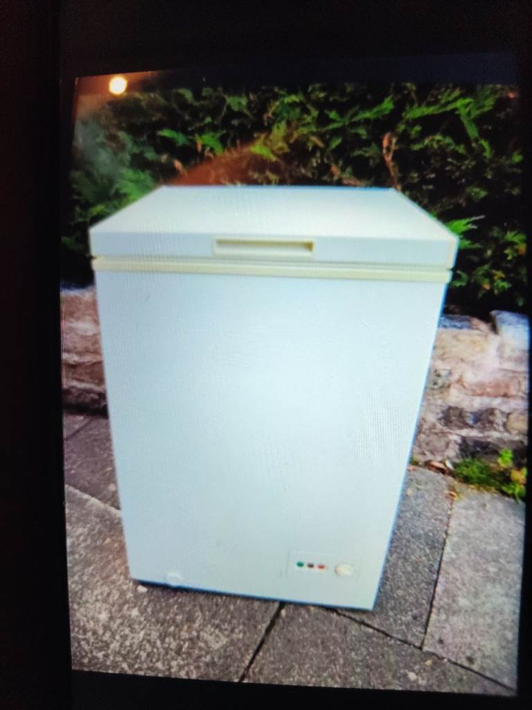 Curry's chest freezer 