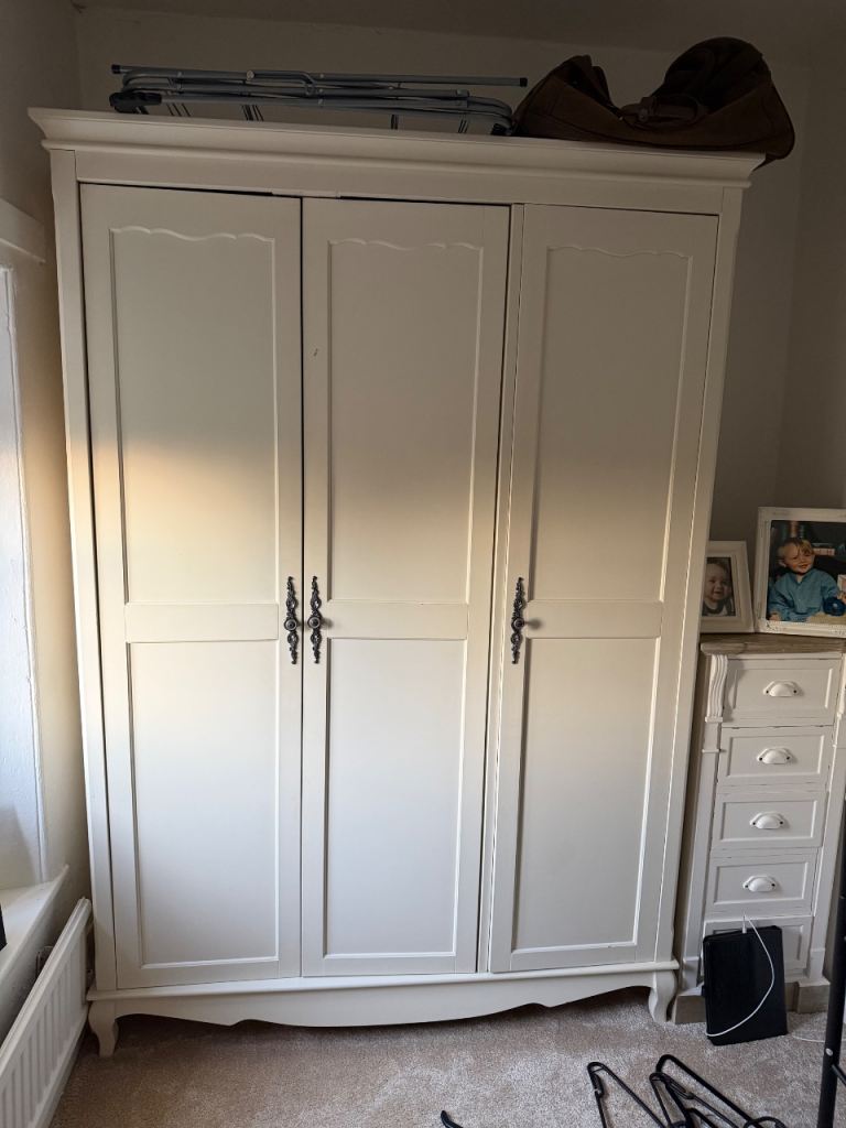 Three-Door White Wooden Wardrobe – Good Condition