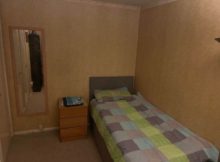 Furnished Single Room to Rent  £500  | Bills Included | M15 6NB