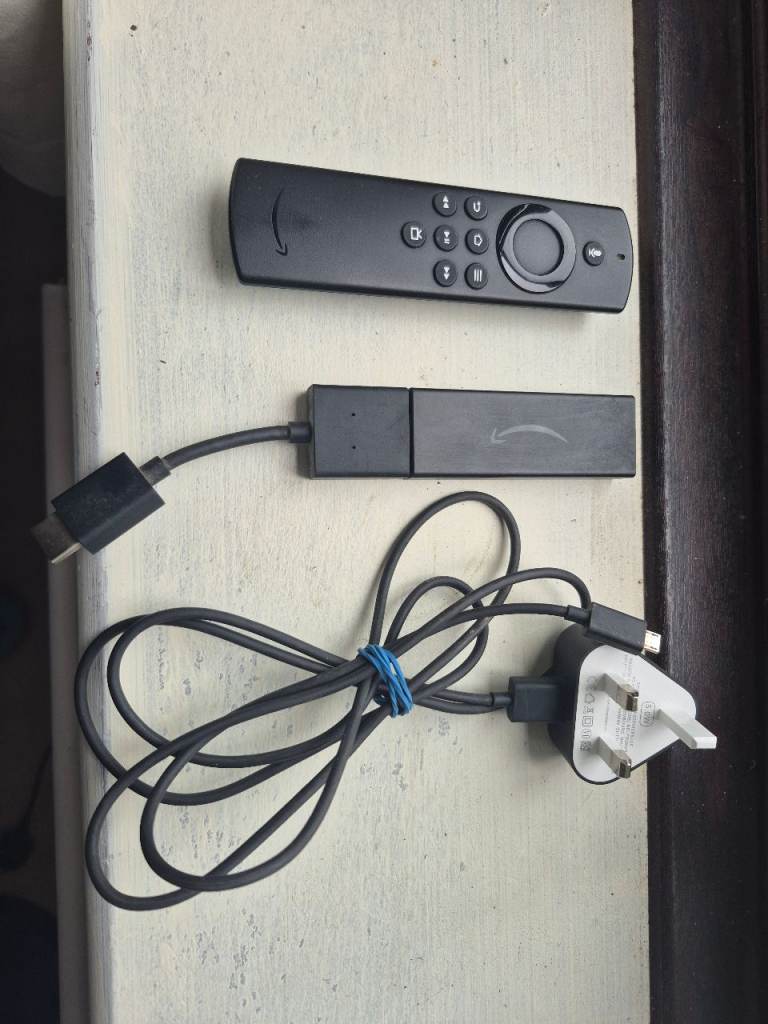 Amazon Fire TV Stick Lite – Remote, HDMI Extender & Power Cable – Fully Working