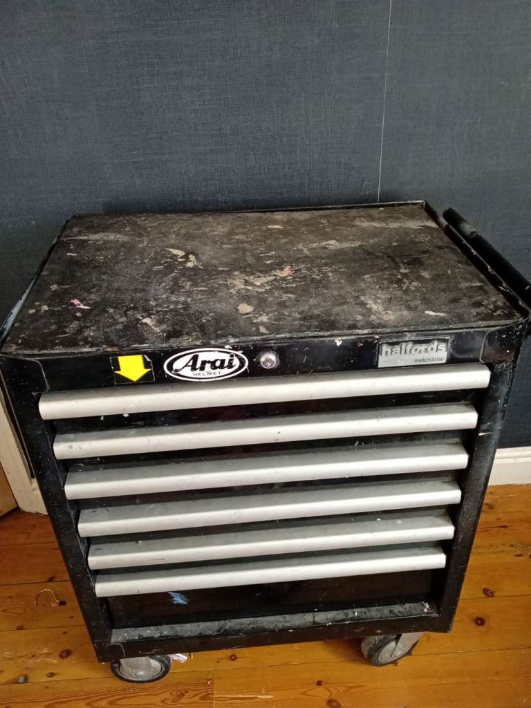 Halfords professional tool chest 