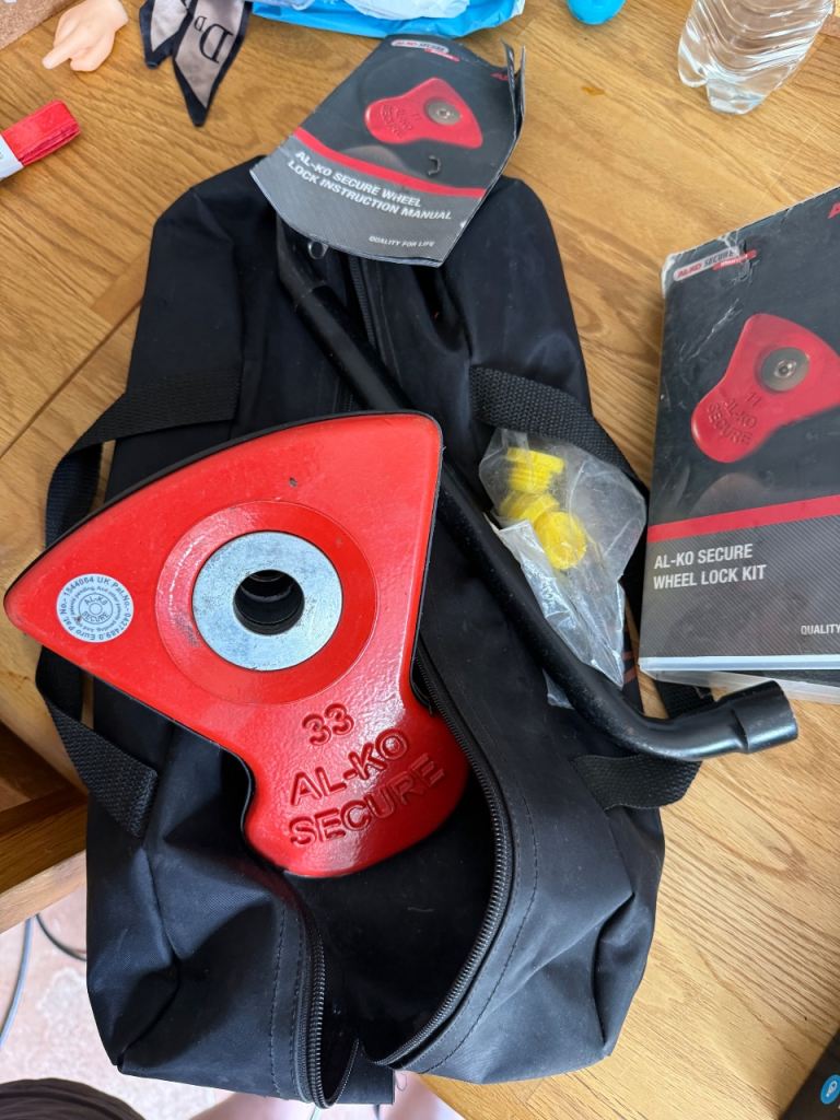 Alko wheel lock 