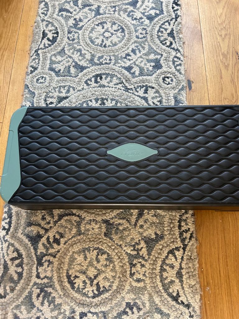 Crane Exercise Step – Black and Green, Good Condition