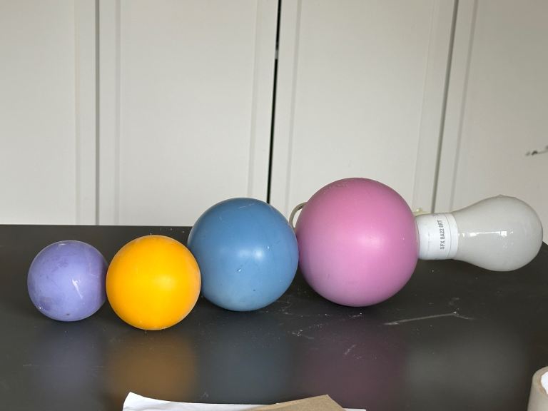 Caterpillar lighting fit excluding light bulb 