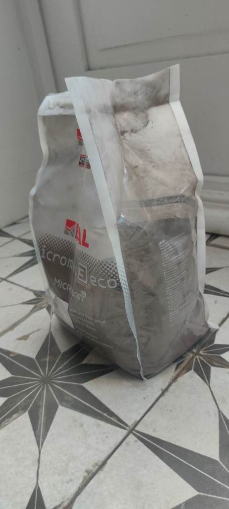 Grout - wall and tiles (2.5kg approx) (colour - ash)