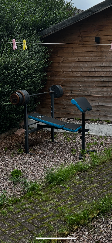 Weight set with bench