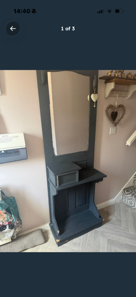 Mirrored hallway stand 