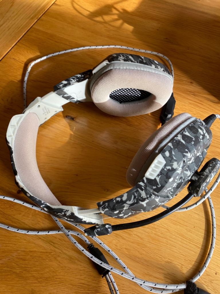 ONIKUMA headphone with mic