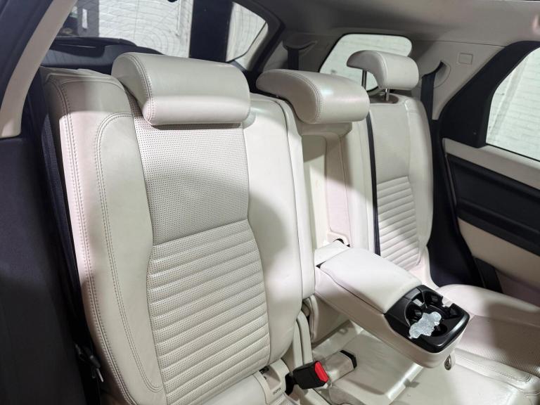 2017 Land Rover Discovery Sport 2.0 TD4 HSE Luxury Auto 4WD Euro 6 (s/s) 5dr ESTATE Diesel Automatic