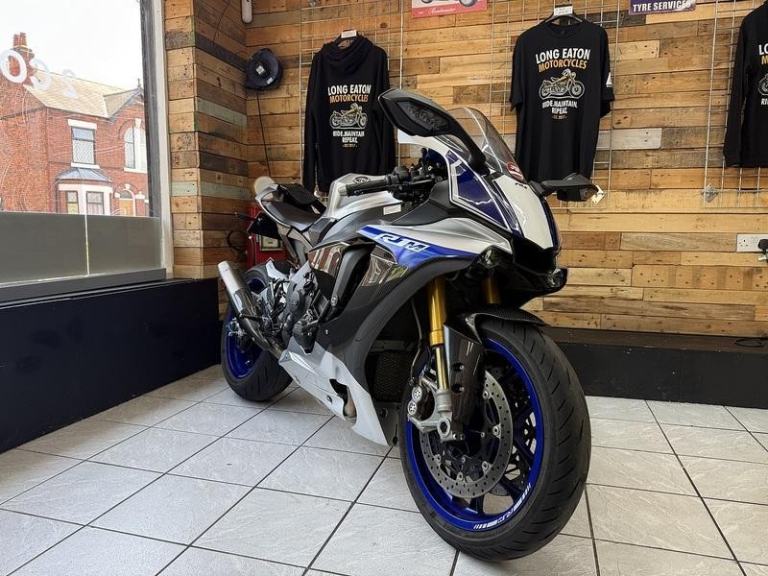 Yamaha R1M 1000  Super Sports 