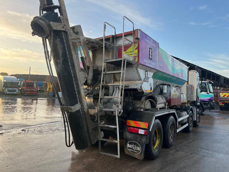 Renault C (C) 430 8x4 , BAYLYNX VOLUMETRIC MIXER JUST ARRIVED . CALL FOR DETAILS