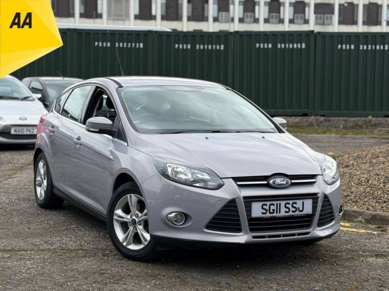 2011 Ford Focus 1.6 Zetec Hatchback 5dr Petrol Manual Euro 5 (125 ps) Hatchback Petrol Manual