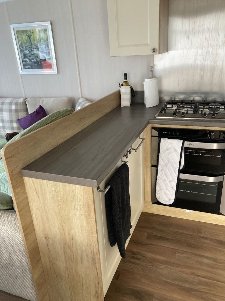 Swift Burgandy 2018 2 bedroom  6 Berth