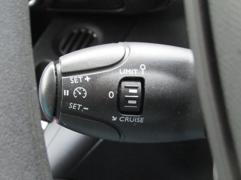 2020 Peugeot Partner 1000 1.5 BlueHDi 100 Professional Van PANEL VAN DIESEL Manual