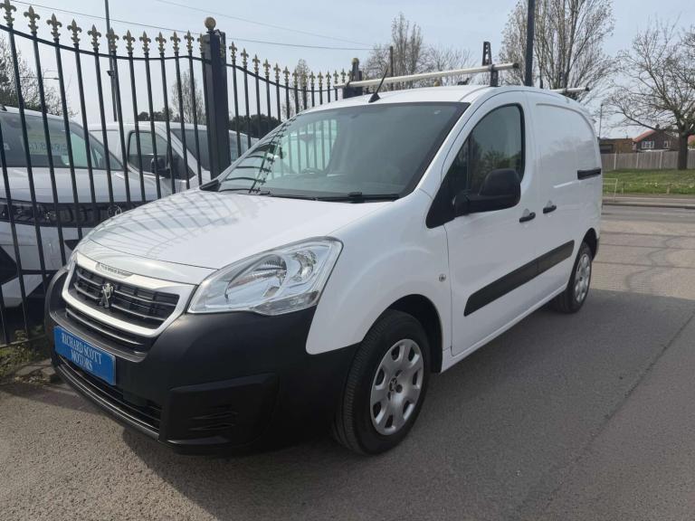 2017 Peugeot Partner 1.6 Partner Professional L1 Blue HDi Panel Van Diesel Manual