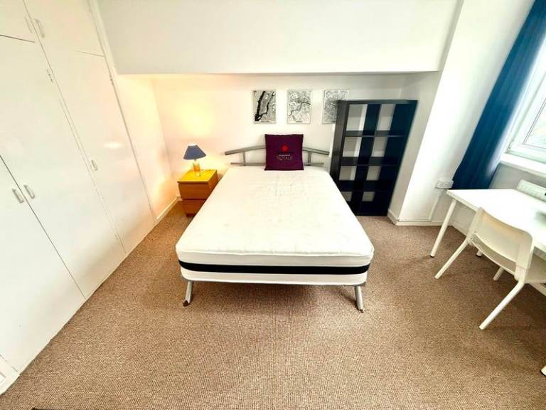 🏠 Stunning Double Room In Mile End E3 | Available Now 🤍