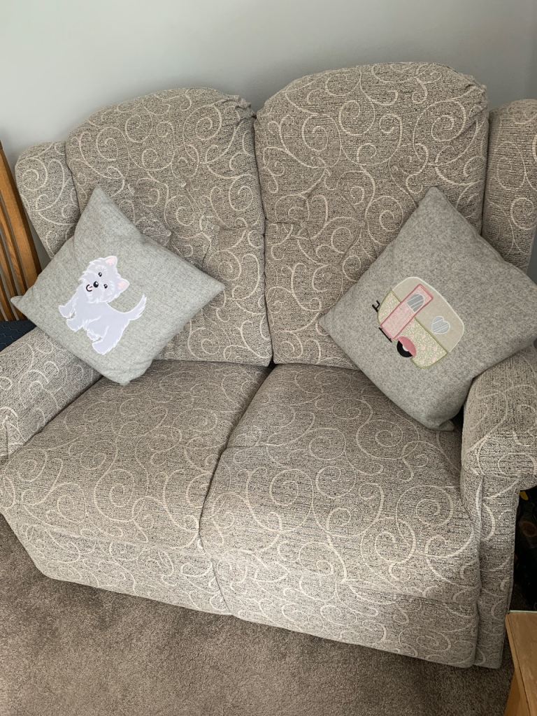 Two-Seater Sofa in Beige Patterned Fabric – Good Condition