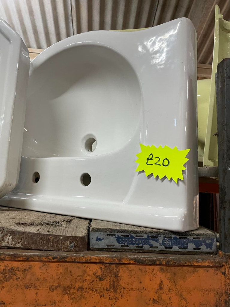 Ref 4 : Modern Ceramic Sink