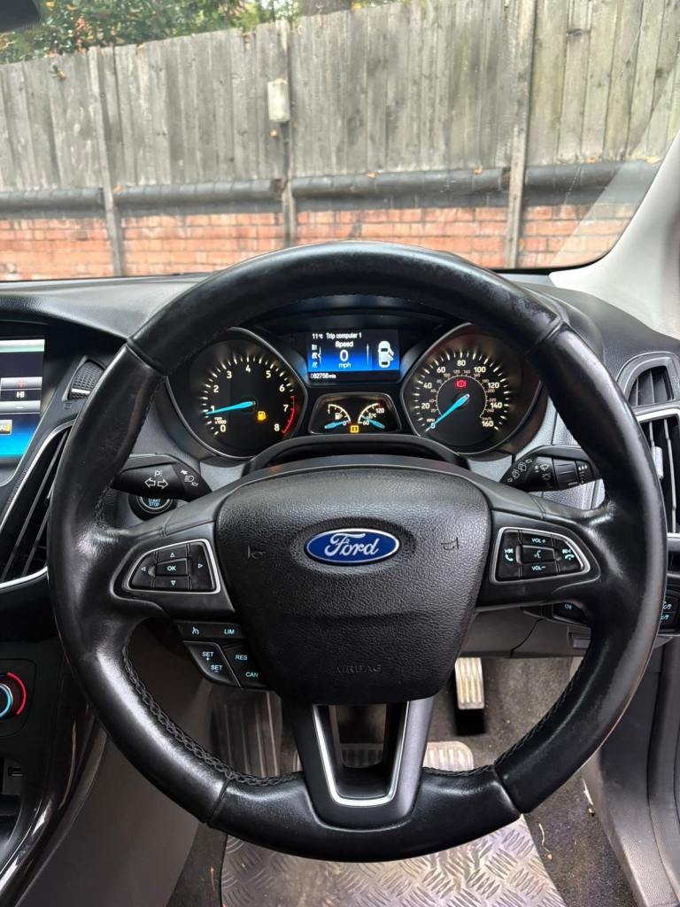 Ford, FOCUS, Hatchback, 2015, Manual, 998 (cc), 5 doors