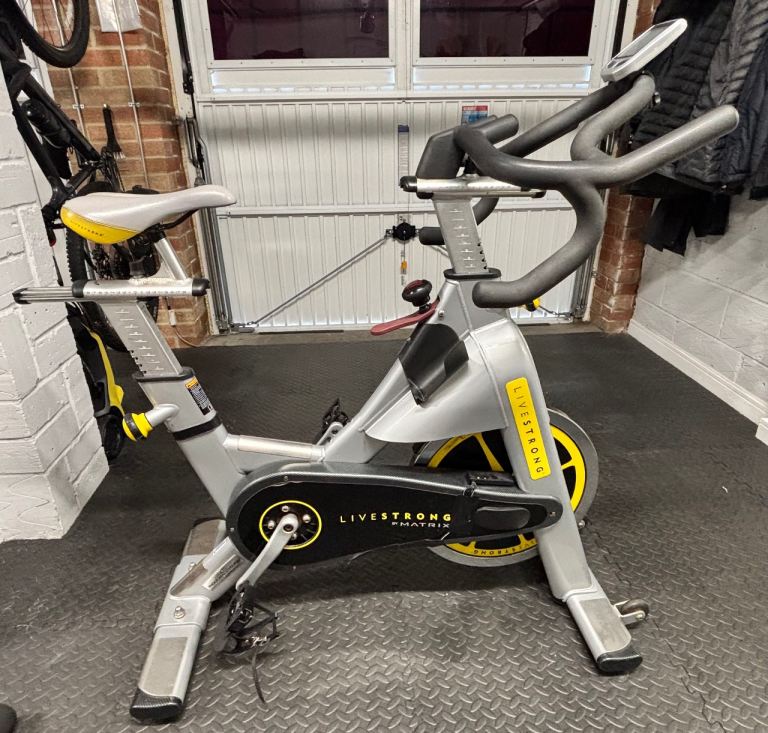 Matrix S Series Livestrong Spin Bike