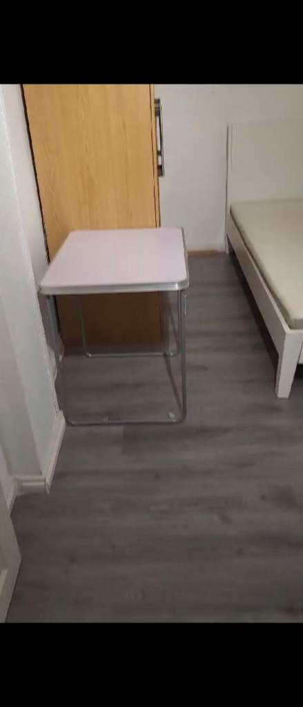 Room in slough 