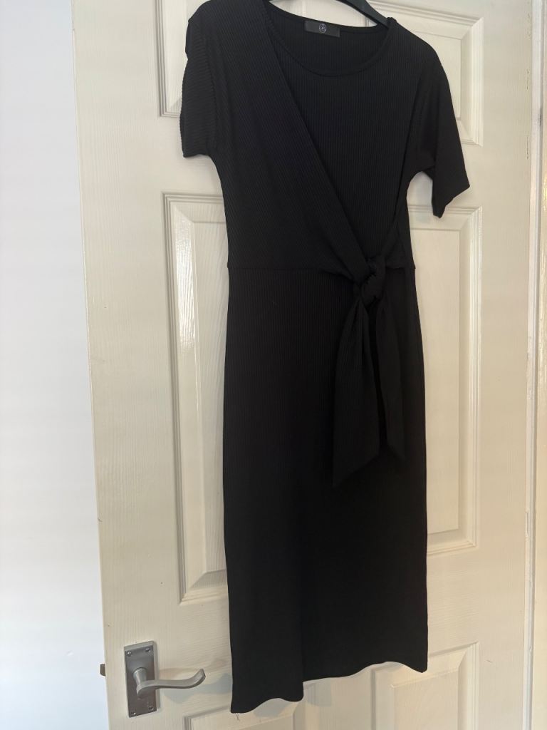 Black Ribbed Midi Dress with Tie Waist M – Good Condition
