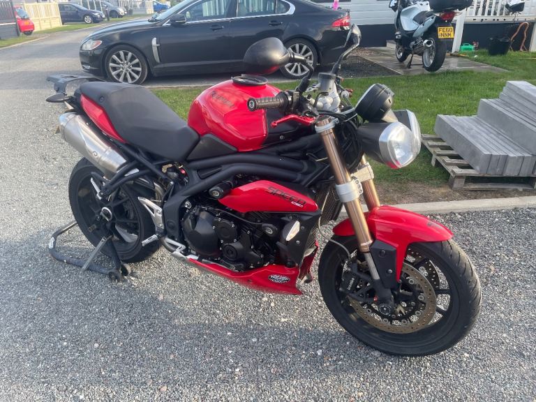 Triumph, SPEED, 2011, 1050 (cc)