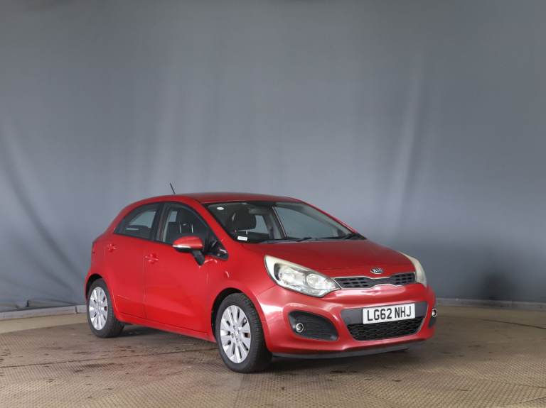 Kia rio 1.2 economy model new shape £30 ayear tax lowest insurance group ulez compliant 