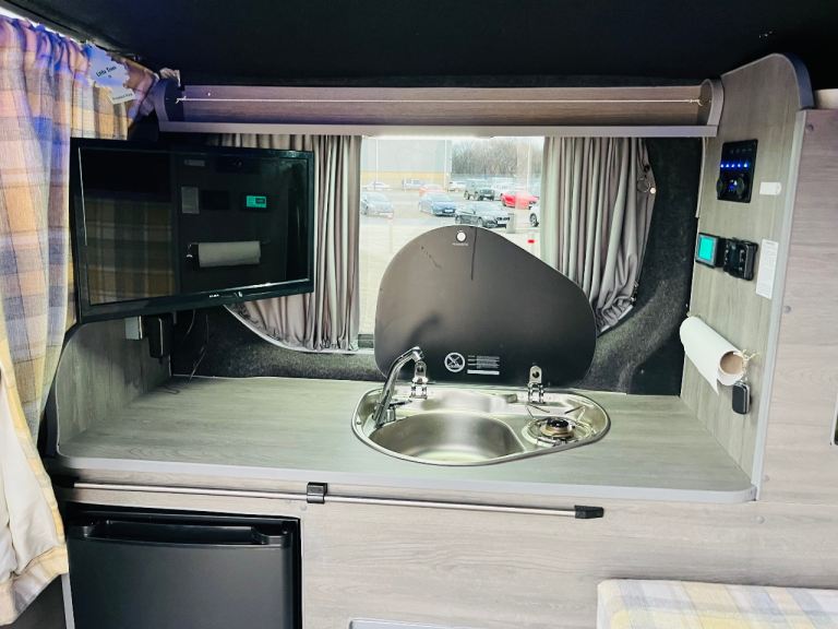 Renault, TRAFIC, Campervan 2006, Manual, 1870 (cc)