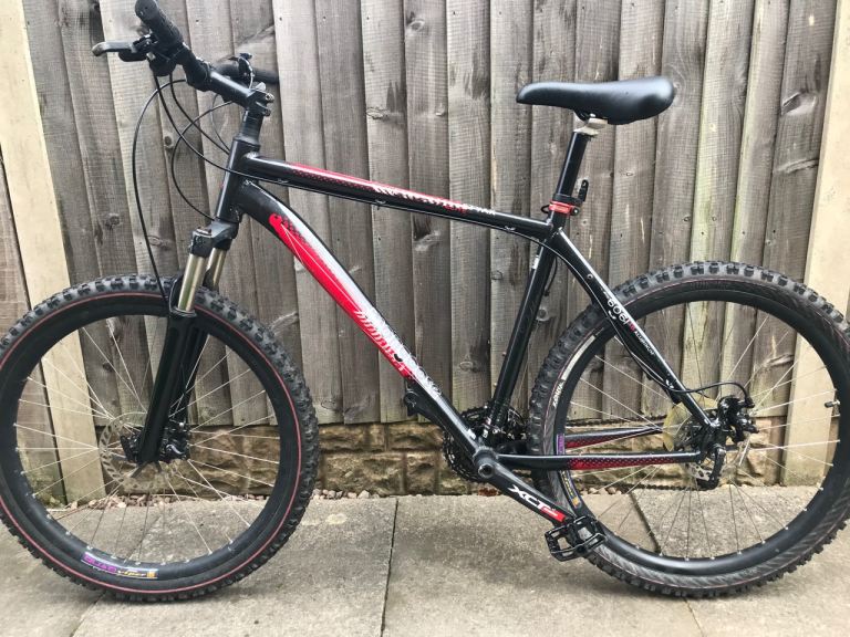 MONGOOSE Tyax Elite Mountain Bike - Mint Condition 