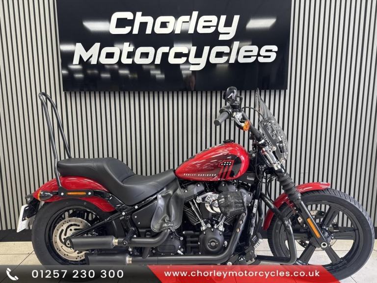 2024 HARLEY DAVIDSON STREET BOB 114 FXBBS Custom Cruiser in red
