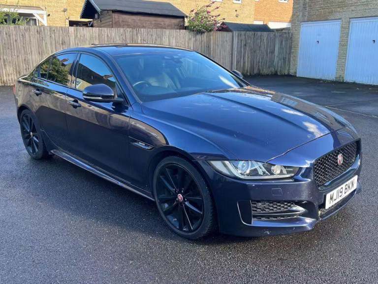 2019 Jaguar XE 2.0d R-Sport Auto Euro 6 (s/s) 4dr SALOON Diesel Automatic