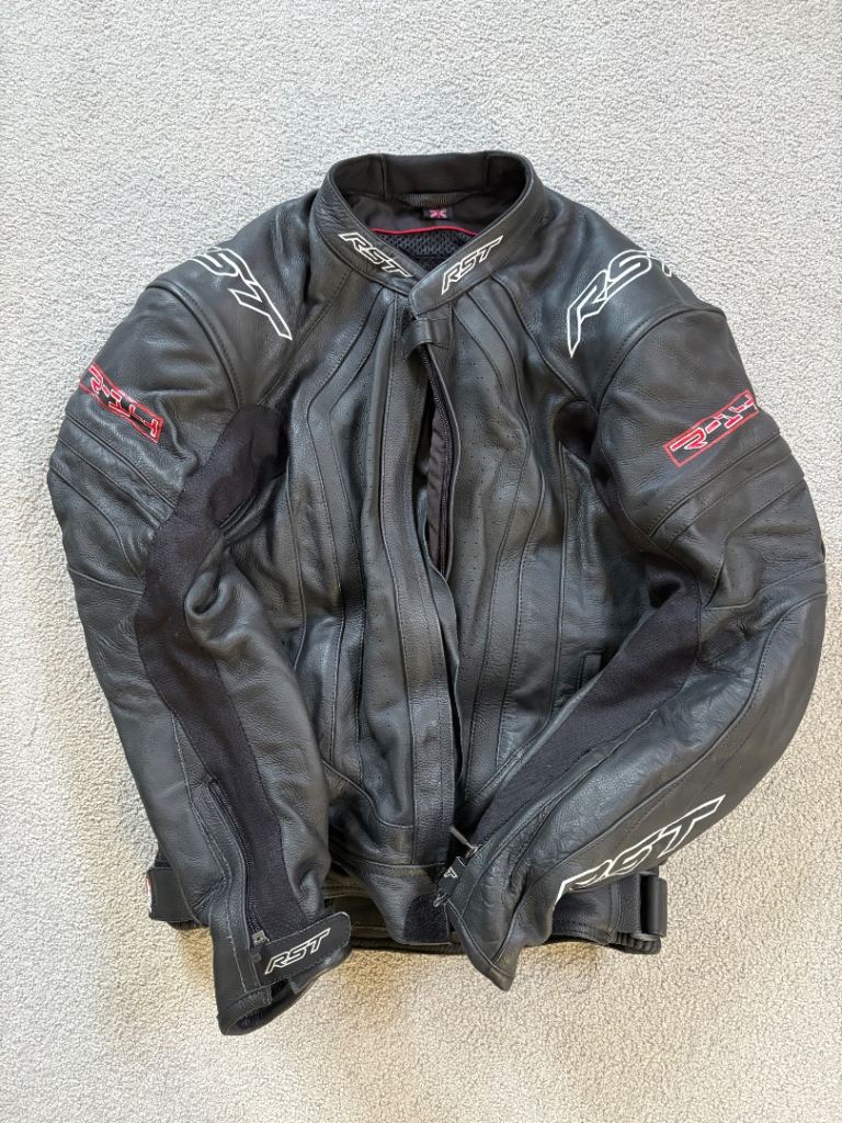 RST Men’s Large leather bike jacket - Excellent condition