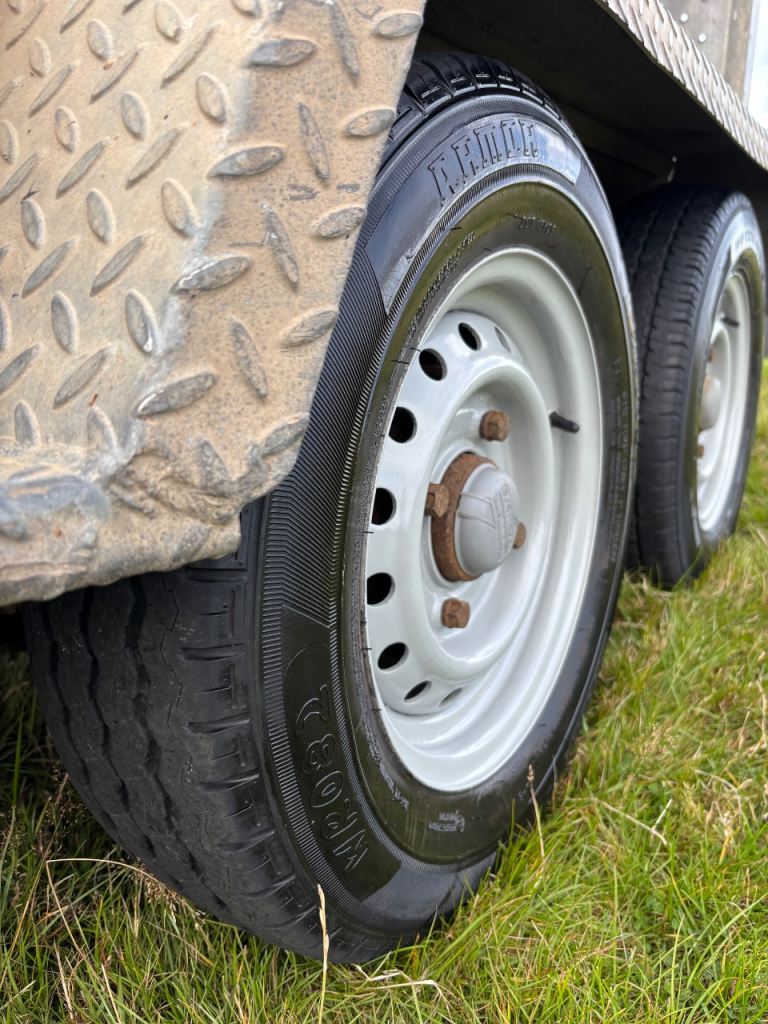 Ifor Williams plant trailer 