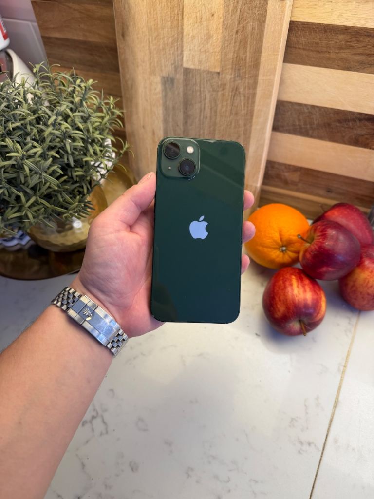 iPhone 13 - 256gb Green Unlocked