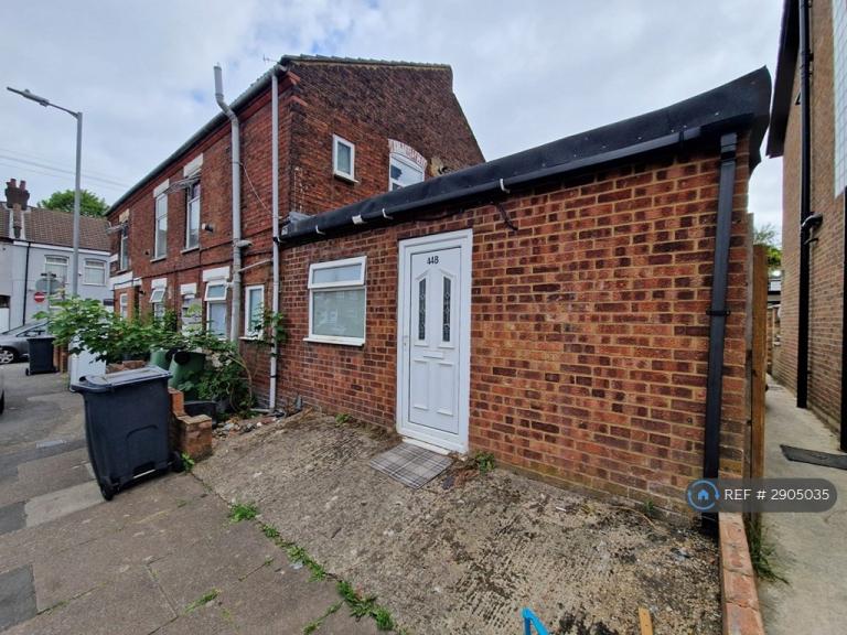 Studio flat in Granville Road, Luton, LU1 (#2905035)