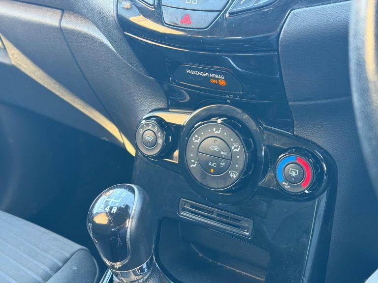 2014 Ford Fiesta 1.25 82 Zetec 3dr HATCHBACK PETROL Manual