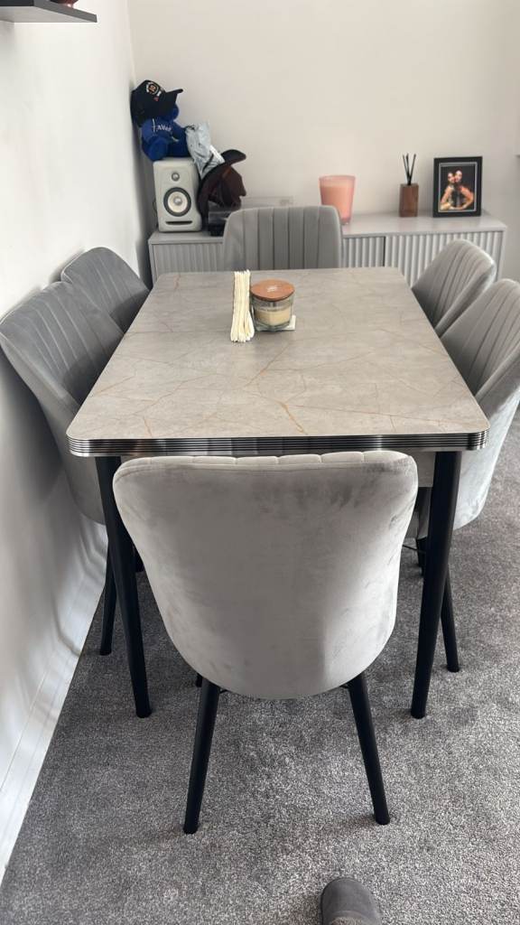 Brand New Grey Extendable Dining Table with 6 chairs - Brand New Condition 