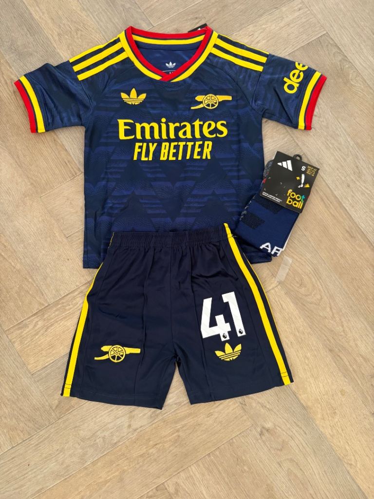 Arsenal 26/27 away kids kits 