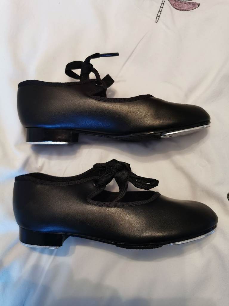 Capezio size child 12.5 M black tap shoes