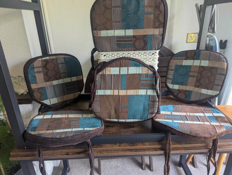 6 x Teal and Brown Patterned Seat Cushions