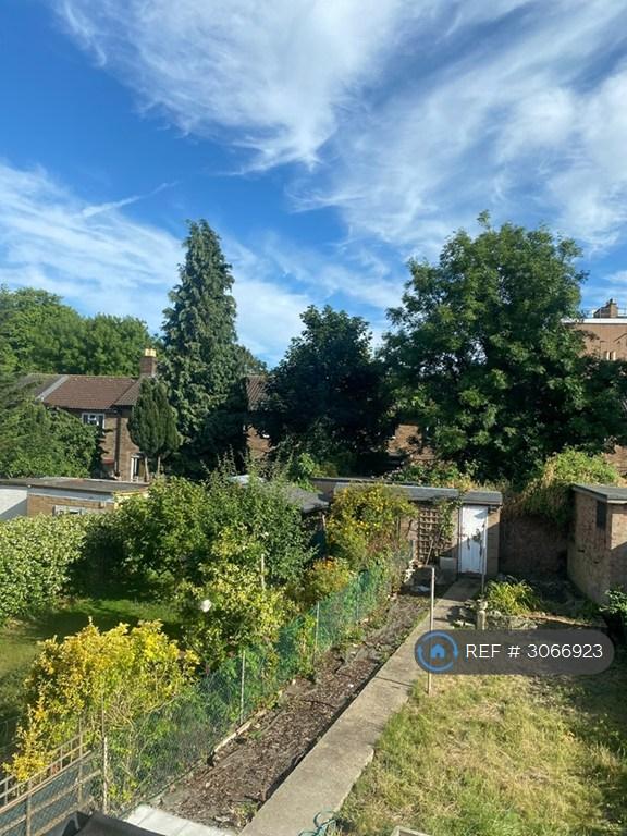 3 bedroom house in Casimir Road, London, E5 (3 bed) (#3066923)