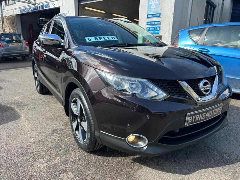 2015 Nissan Qashqai 1.6 DiG-T N-Tec+  HATCHBACK Petrol Manual
