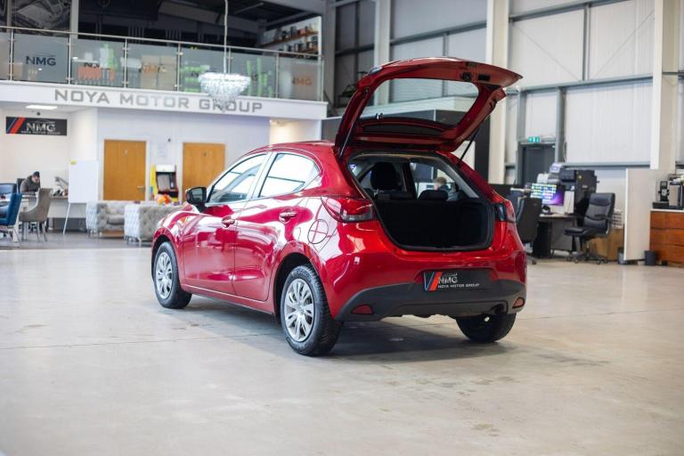 2015 Mazda Mazda2 1.5 75 SE 5dr HATCHBACK PETROL Manual