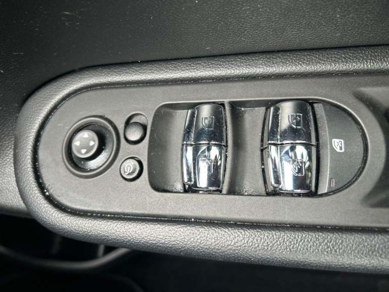 2019 MINI Countryman 1.5 Cooper Classic 5dr Auto HATCHBACK PETROL Automatic