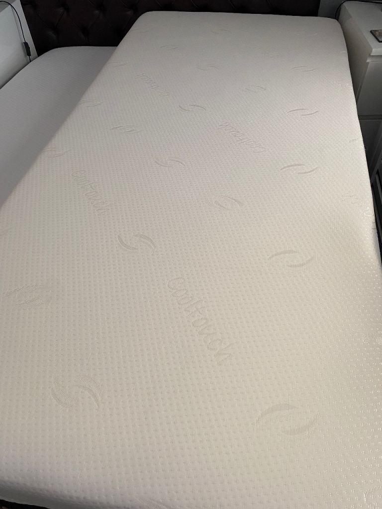 2 3ft memory foam mattresses with protectors