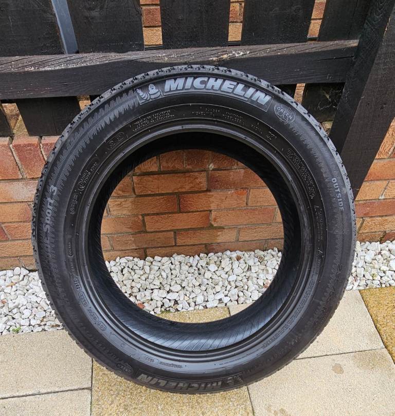 Michelin Latitude Sport 3 SUV Tyre - 235/55 R19